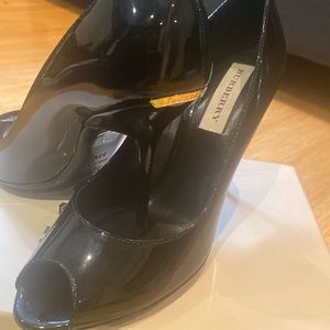 Burberry designers shoes